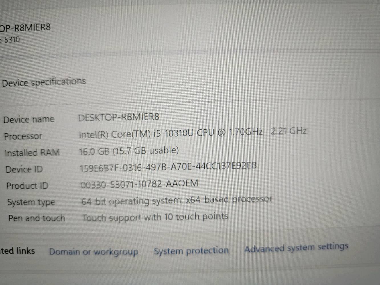 لابتوب dell i5-10 جيل العاشر
شنو الموديل الدقيق للابتوب من Dell؟ مثلاً Latitude/Inspiron شنو بالضبط؟: 
Latitude 5310
الشاشة شكد قياسها ودقتها؟ وهل هي تاتش فعلاً مثل ما مبين، وبيها أي خدش/بقعة/خطوط؟: 
14
وين موقعك داخل العراق حتى نضيفه بالوصف، وهل أكو توصيل لو استلام يد بيد؟: 
بغداد - الدورة (استلام يد بيد)
شنو الملحقات المرفقة ويا الجهاز: الشاحن الأصلي فقط لو ويا كارتونة/ماوس/حقيبة؟ وهل السعر نهائي لو قابل للتفاوض؟: 
شاحنه اصلية + جنطه + ماوس (بيها مجال بسيط)
