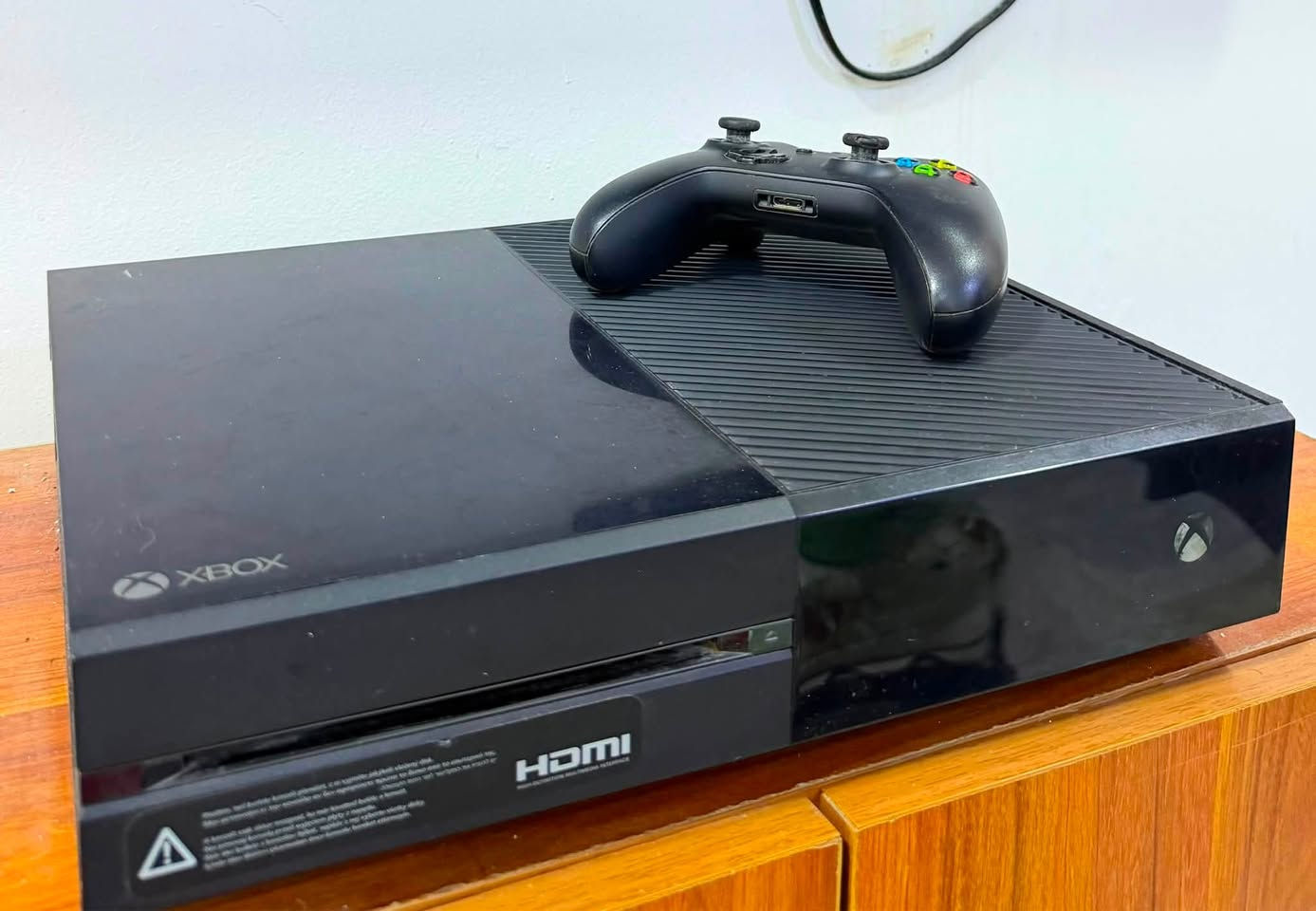 سلام عليكم
Xbox 1 
كامله غراضه الاصليه ويا 
ب 140 وبي مجال للشراي 
مكاني عامريه 
***********
