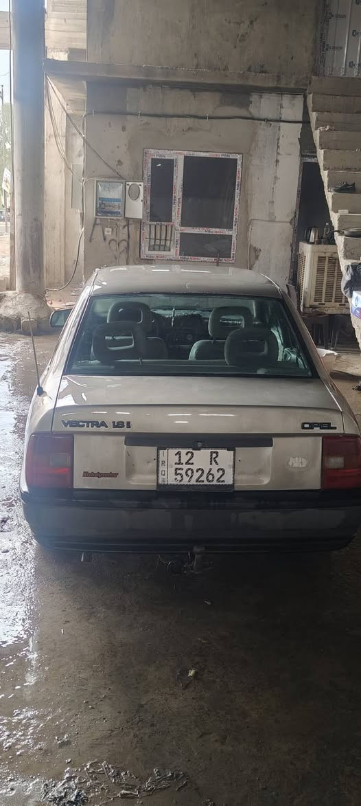فكترا حجم ١٨
كير محرك شرط بدون صبغ بدون ضرر 
رقم انگليزي كابون اكتروني 
السعر 40$
مكان السيارة الموصل الجانب الأيسر 
***********
