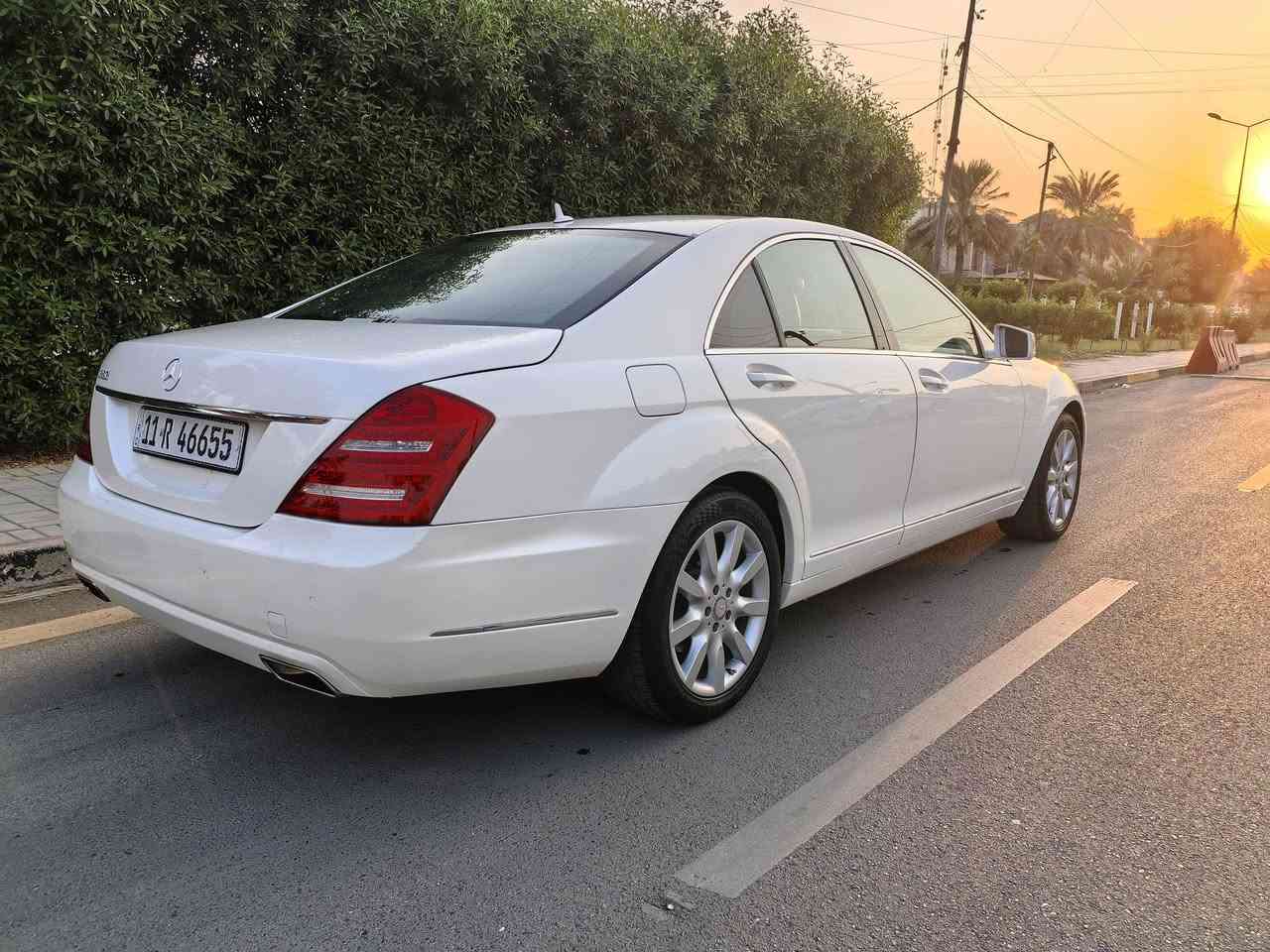 مرسيدس s350
رقم بغداد باسمي هزه وسنويه جديده

موديل 2011 

وارد يابان باب قصير

مواصفات معروفة. 

كامره دوار

برده خلفيه صندوك شفط 

سيدي جنجر 6اقراص

بلوتوث 

حساس امامي خلفي 

تبريد امامي خلفي ثلج 

كشنات جلد غرفه لسياره جديده

سياره نظيفة كفاله كير محرك حداده جديده بالكامل جوبلسات جدد تبريد ثلج تايرات جدد سياره كامله من كلشي بيها فقط باب كلير من ليابان 

مكان السياره بغداد السعر 195وبي مجال بسيط 

 *********** متوفر وتساب
