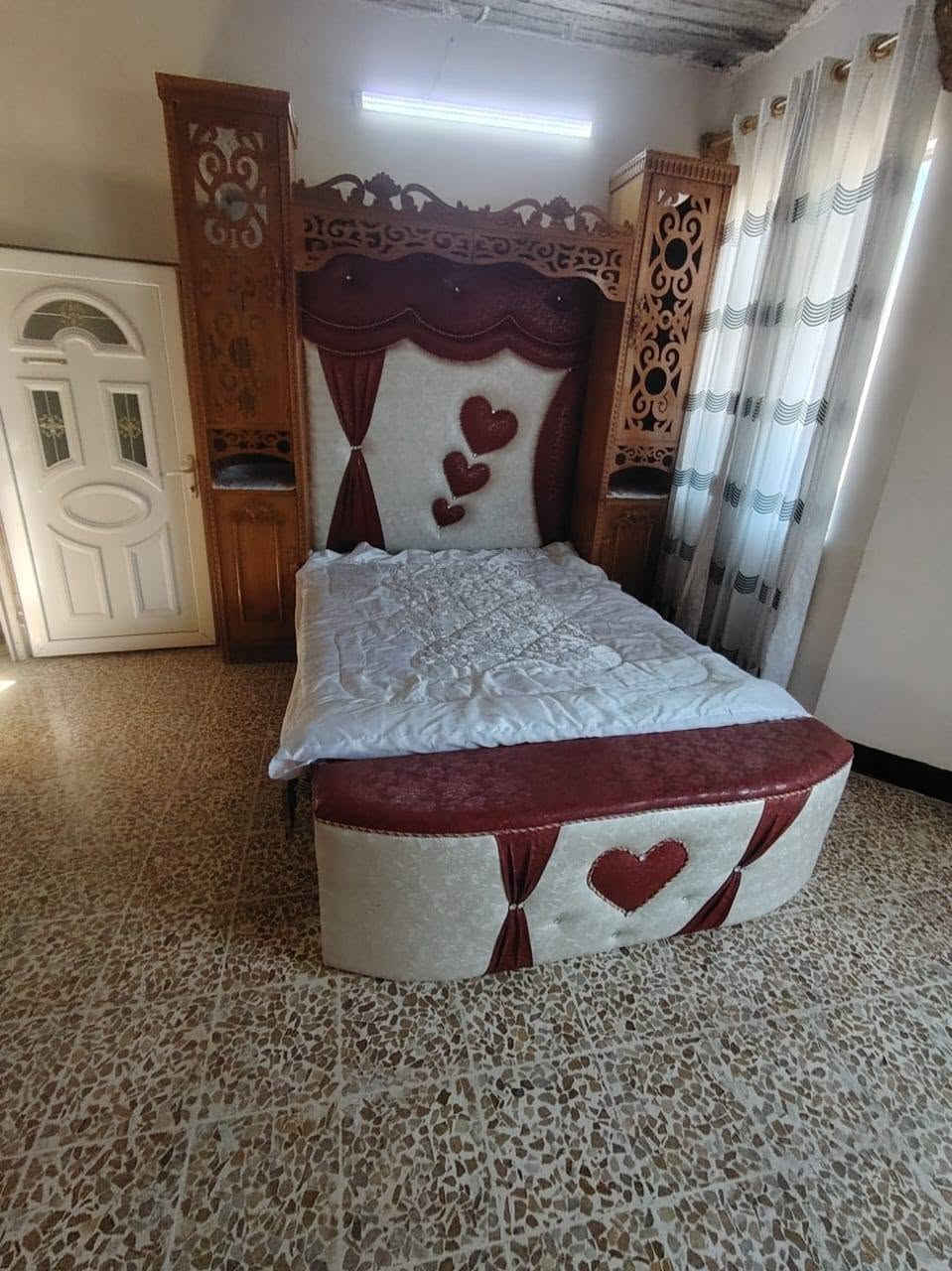 غرفه نوم • إبرج • نضافه فول