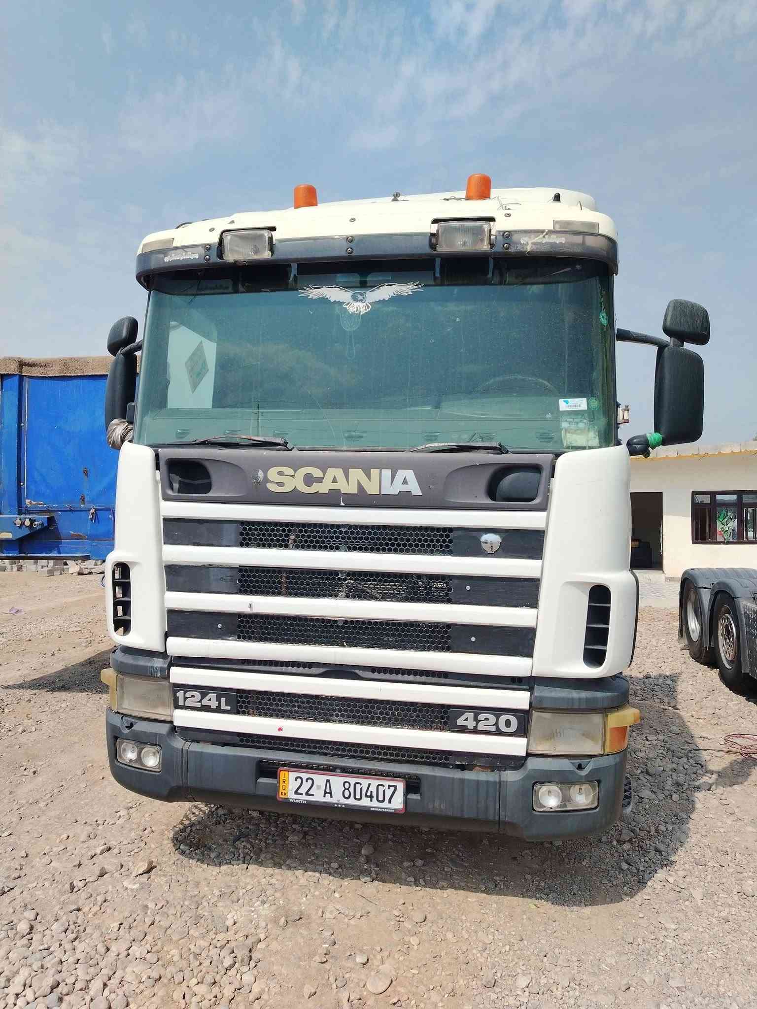 سلام عليكم سكانيه موديل 2000 للبيع سياره جديده خير من الله رقم دولي سنويه ل 30 السعر 195 وبيه مجال الشراي يتصل على الرقم ***********
