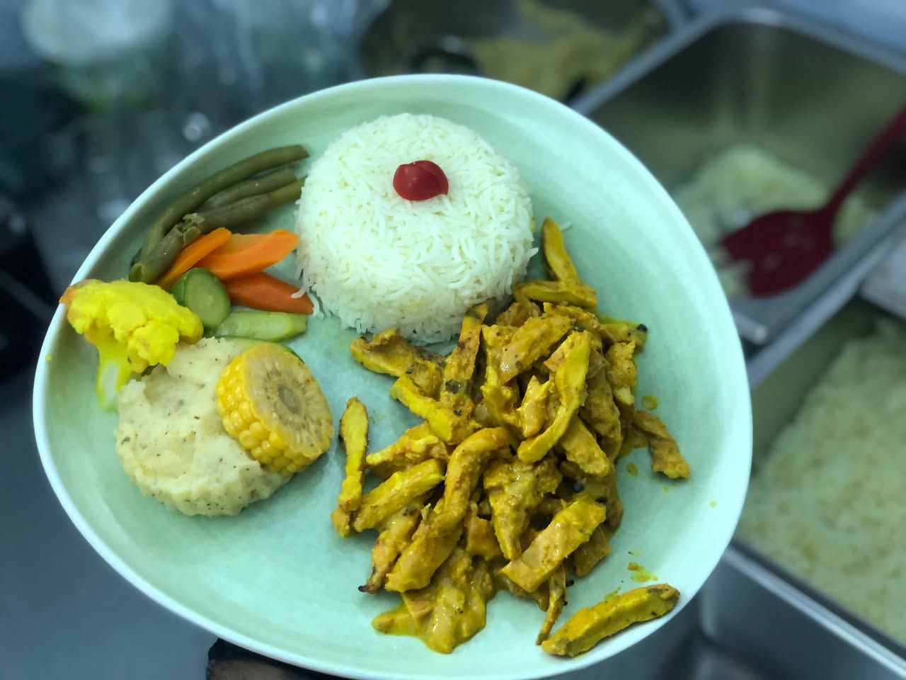 🔥 بدأنا رسميًا! Fit Bite 🥗🔥

قبل فترة أخذنا رأيكم عن فكرة الأكل الدايت…
واليوم صارت واقع 👨‍🍳💪

🍽️ نوفر وجبات صحية محسوبة السعرات
مناسبة لكل شخص يريد:
🔥 تنشيف
⚖️ محافظة
💪 زيادة

🍱 منيو Fit Bite:

🍗 دجاج سادة — 4000
🍖 دجاج بالباربكيو — 5000
🌶️ دجاج مكسيكي — 4500
🍋 دجاج بالليمون — 5000
🍛 دجاج كاري — 4500
🍄 دجاج بالفطر — 5000

💪 كل وجبة:
✔️ بروتين عالي
✔️ مكونات طازجة
✔️ طعم نظيف يخليك تستمر

🎯 تختار هدفك:

🔥 تنشيف
⚖️ عادي
💪 زيادة

(ونضبط لك الوجبة حسب هدفك)

🚚 توصيل يومي
📍 الطلب حاليًا أونلاين فقط
🔥 وقريبًا افتتاح موقعنا

📩 للطلب:
📱 واتساب / اتصال: ***********
📸 انستغرام: @_9221h

‏https://www.instagram.com/_9221h?igsh=ZGUxbzdwdTNnc2Fh&utm_source=qr

🔥 جرب اليوم وخلي النتائج تحچي عنك

‏Fit Bite 🥗🔥
‏Eat Clean… Live Strong

