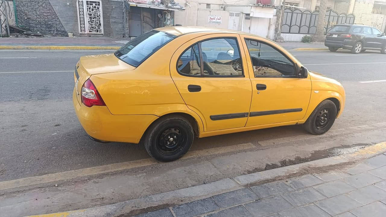 سلام وعليكم سياره طيبه موديل 2015
للبيع السعر 30بيه مجال قليل كربلاء الاسكان 
***********
