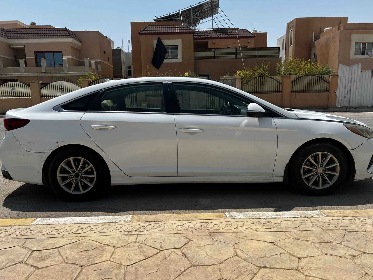 سوناتا ٢٠١٩ وارد امريكي 
ماشية ١٦٠ الف كم 
ضررها جاملغ امامي فقط مبدل 
تبريد ومحرك وكير كفالة 
رقم بغداد الماني
رقم الهاتف
 *********** النجف, العراق
