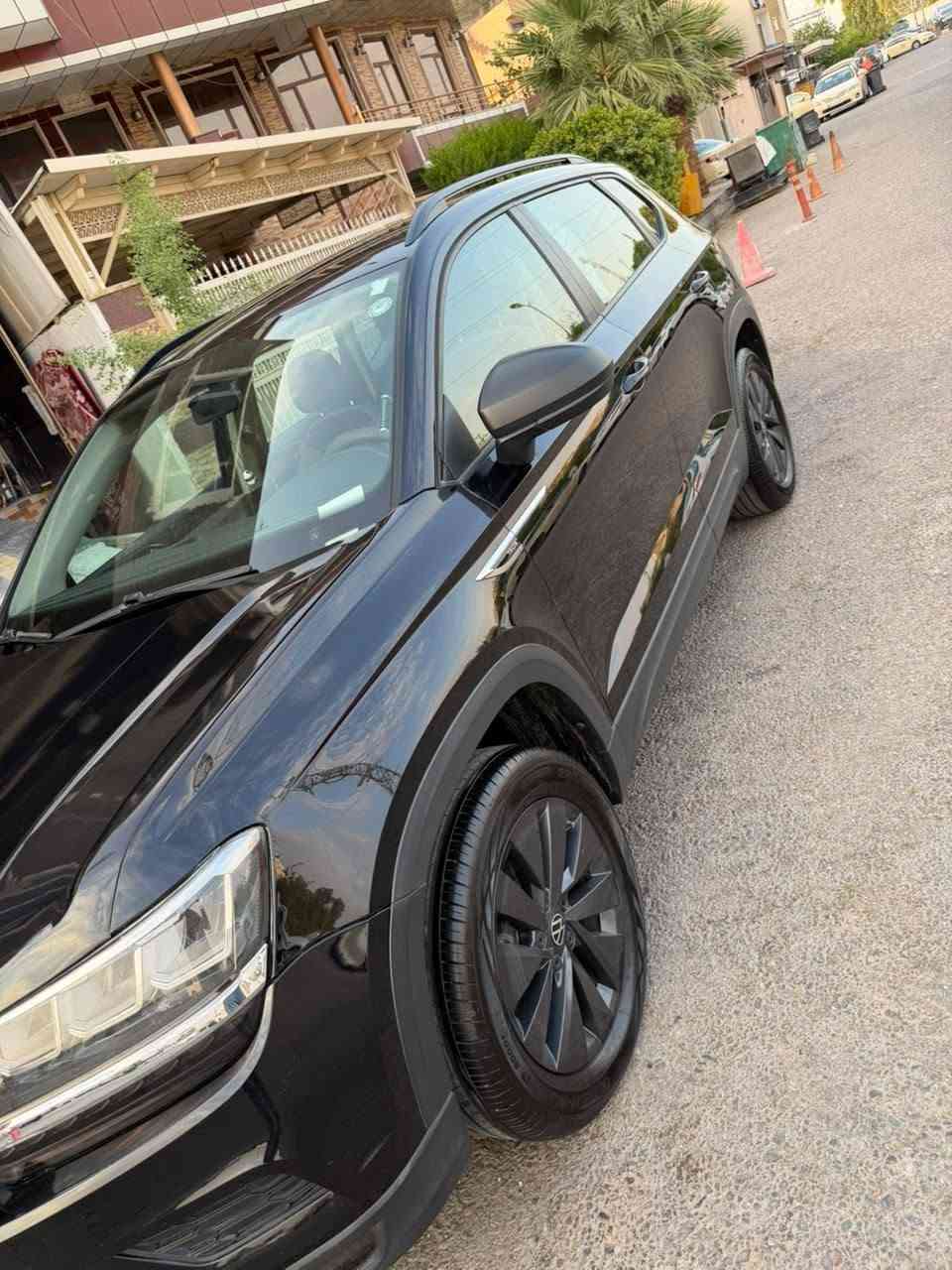 VW TAOS 2022 
مواصفات S  یەک پارچەی هەیە بۆنیت بێ ژۆرێ یەک دەستە لە شەحنەوە ، سەیارەکە نمونەیە لە جوانی بێ کێشەیە ، هەزە و سەنەوی تازەیە تا 2029 
4 تایەی نوێی لەژێرە سپێری دانەبەزیوە ، 66 هەزار کم رۆیشتووە  
150 وەرەقە مجال 

 watts app + *********** أربيل, العراق
