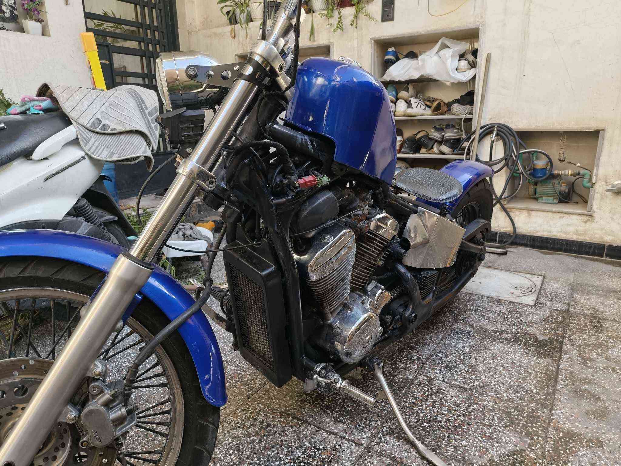 سلام عليكم هارلي ببر 400cc دراجة نضيفة عليهة ادامة كاملة مكينة وكير وكلشي مكفول لايت زنون ويالة نيكل دراجة تعبان عليهة ومرتبهة علة ايدي للبيع مكانهة الشعب السعر ١٫٥٠٠٫٠٠ الف وبيهة مجال رقمي *********** فقط بيع بغداد, العراق

