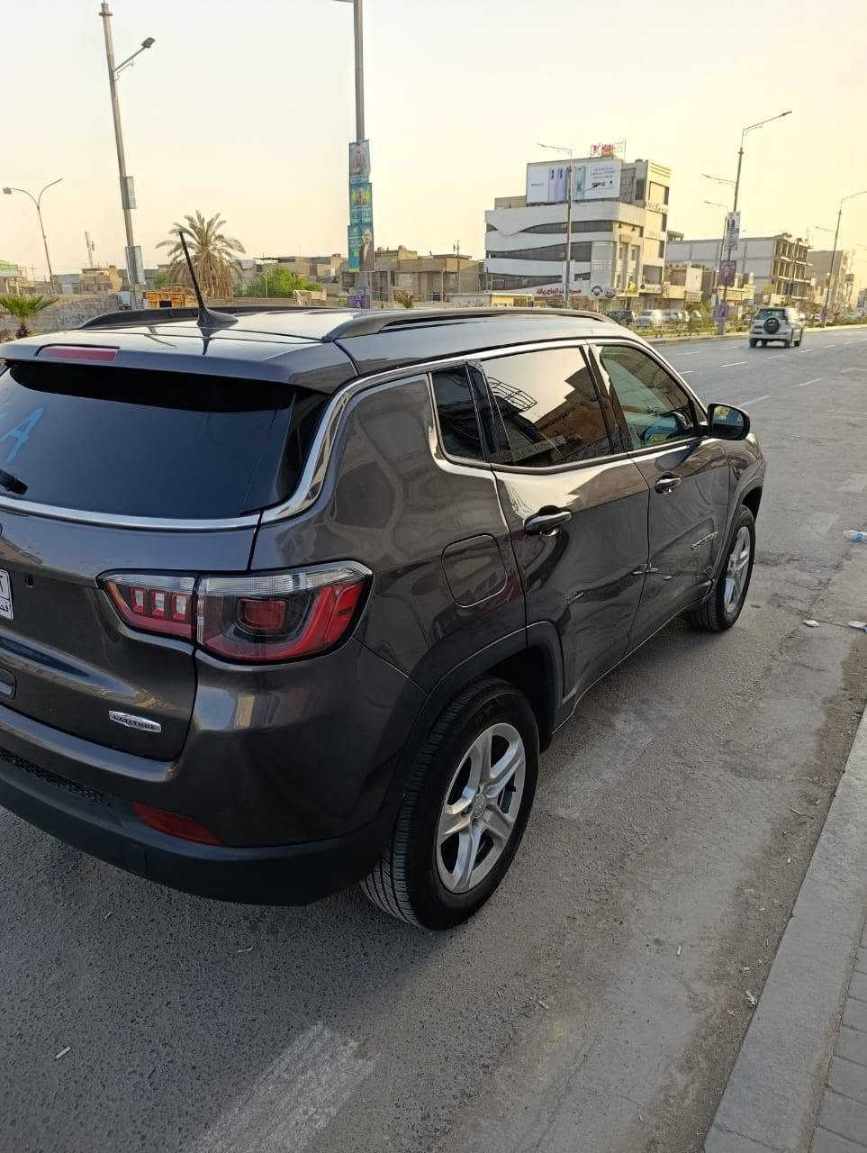 جيب كوم باص وارد امريكي تقرير قرق وشغالة من امريكا ومبدلين محرك جديد سيارة مكفولة كفال عامة محرك 2000 تيربو 
السعر 165
هاتف ***********

نص مكتوب في الصور:
- 87164314x