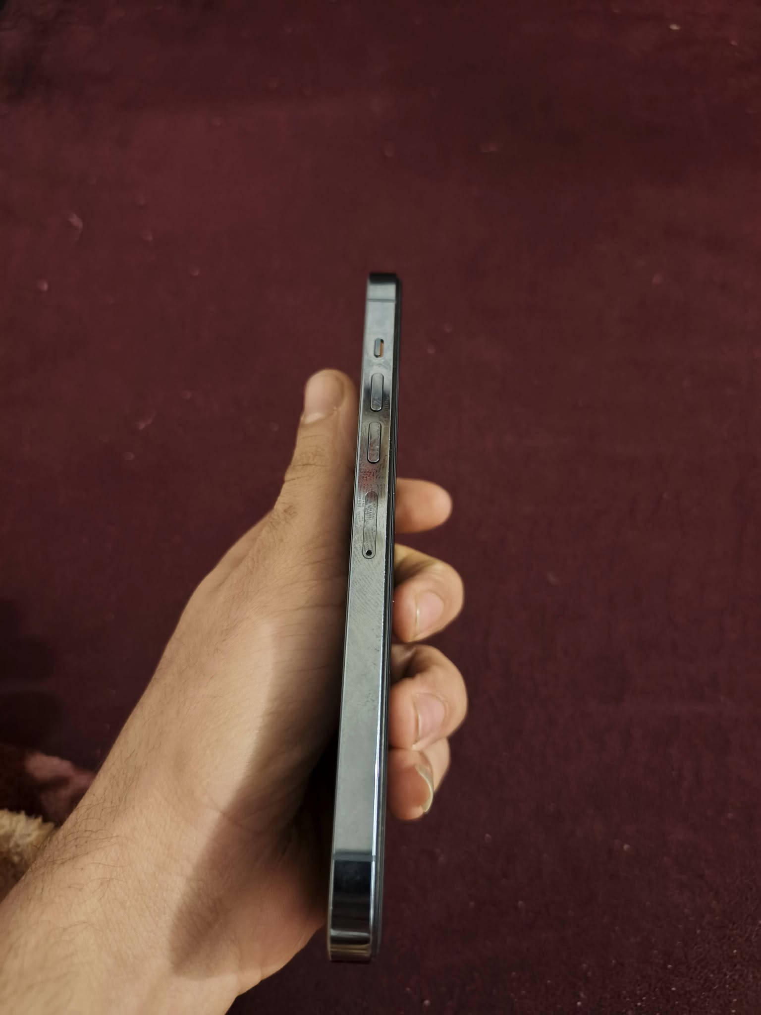 السلام عليكم ايفون 13 برو ماكس نضافه 90 مكفول من كلشي  جهاز مبدل فقط شاشه لاصليه مو اتجاريه كلشي شغال اسعر 550 قفل 🔒  مكاني البصره الحيانيه
إلي يريده يتواصل وتساب ***********
للعلم اسعر ثابت كا يتغير إلي يريد يطيح ل50 لا يراسلني
السلام عليكم ايفون 13 برو ماكس نضافه 90 مكفول من كلشي  جهاز مبدل فقط شاشه لاصليه مو اتجاريه كلشي شغال اسعر 550 قفل 🔒  مكاني البصره الحيانيه

نص مكتوب في الصور:
- القطع والخدمة
- تجمع Apple سجل تاريخ القطع والخدمة، وهذا السجل يعرض معلومات عن هذا الـ iPhone وحالته وتفاصيل إصلاحه. معرفة المزيد...
- سجل تاريخ الخدمة
- الشاشة
- غير معروف
- لقد قامت Apple بتحديث معلومات الجهاز لهذا الـ iPhone.
- ٤:٣٦
- حالة البطارية والشحن
- كما هو الحال مع البطاريات القابلة لإعادة الشحن، بطارية الهاتف قابلة للاستهلاك وتصبح أقل فاعلية مع الوقت. معرفة المزيد...
- ٨٢٪
- الحد الأقصى للقدرة
- هذا قياس لقدرة البطارية مقارنة بقدرتها عندما كانت جديدة. قد تتسبب القدرة المنخفضة بتقليل ساعات الاستخدام بين عملية الشحن والأخرى.
- أقصى قدرة للأداء
- ستساعد الأنظمة المضمنة في النظام والمكونات في تخفيف آثار الأداء التي قد تلاحظها أثناء التقدم الكيميائي في عمر بطارية iPhone.
- شحن البطارية المحسن
- للحد من استنزاف عمر البطارية، يتعلم الـ iPhone من عادات الشحن اليومية، بحيث ينتظر ولا يتجاوز ٨٠٪ حتى يحين موعد حاجتك إلى استخدامه.