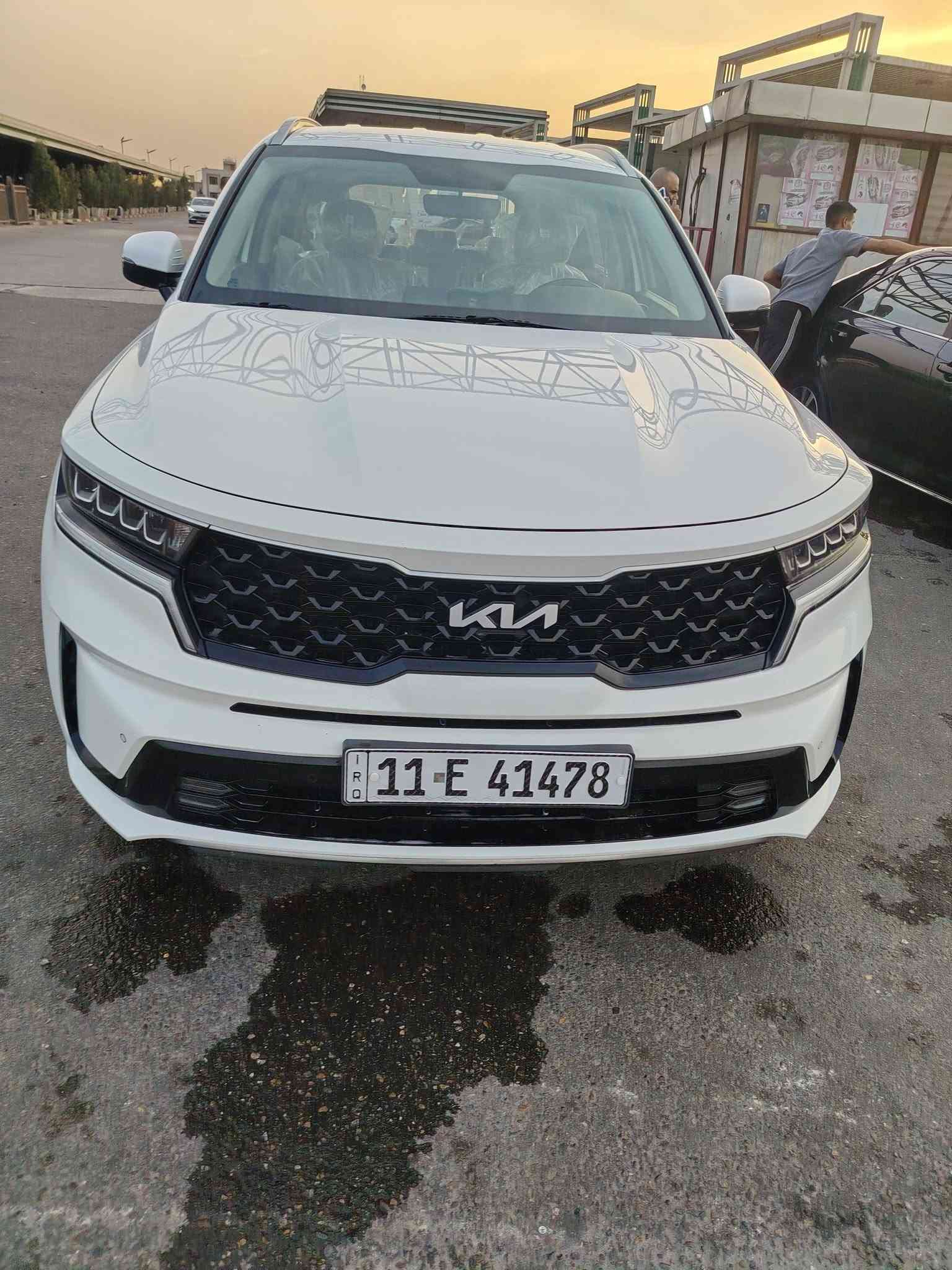 سورنتو ٢٠٢٣ • ٦ سلندر • ٧ راكب