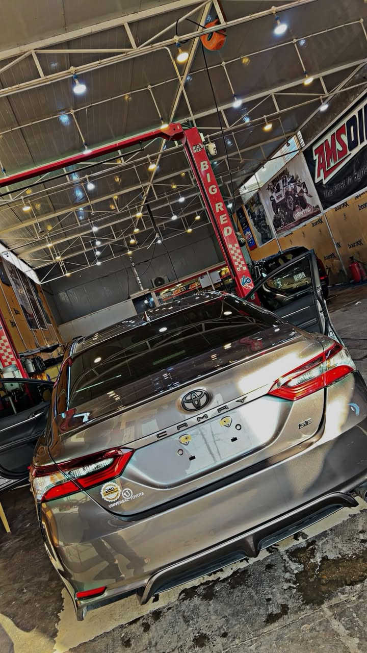 Toyota Camry
موديل / 2023
ممشى/ 40 الف كيلو متر
الضرر / جاملغ جه السايق + بنيد فقط بدون ايرباك
مواصفات se/ رادار امامي خلفي جانبي شاشه 
(Apple CarPlay/Android Auto)
رقم بغداد 
موقع السياره بغداد 
الاستفسار ***********
