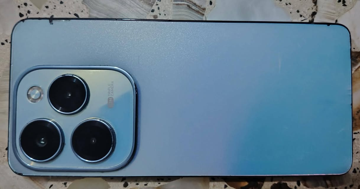 سلام عليكم تلفون lnfinix HOT40 pro المواصفات الذاكره 256 حقيقيه الداخليه 8+5 الكامره الخلفيه 108M والكامره الأماميه 32M  البطاريه 5000 ملي امبير يدعم الشحن السريع ويدعم الشحن السلكي الجهاز مستعمل ونضيف جدآ الجهاز مكفول من كلشي فقط مبدل شاشه (وكاله)بل شركه مبدله انطيك بي ضمان وين ماتريد تفحص جهاز ماناقص أي شي رايده 180 مكاني بابل قرب العلويه شريفه للأستفسار خاص او ***********
