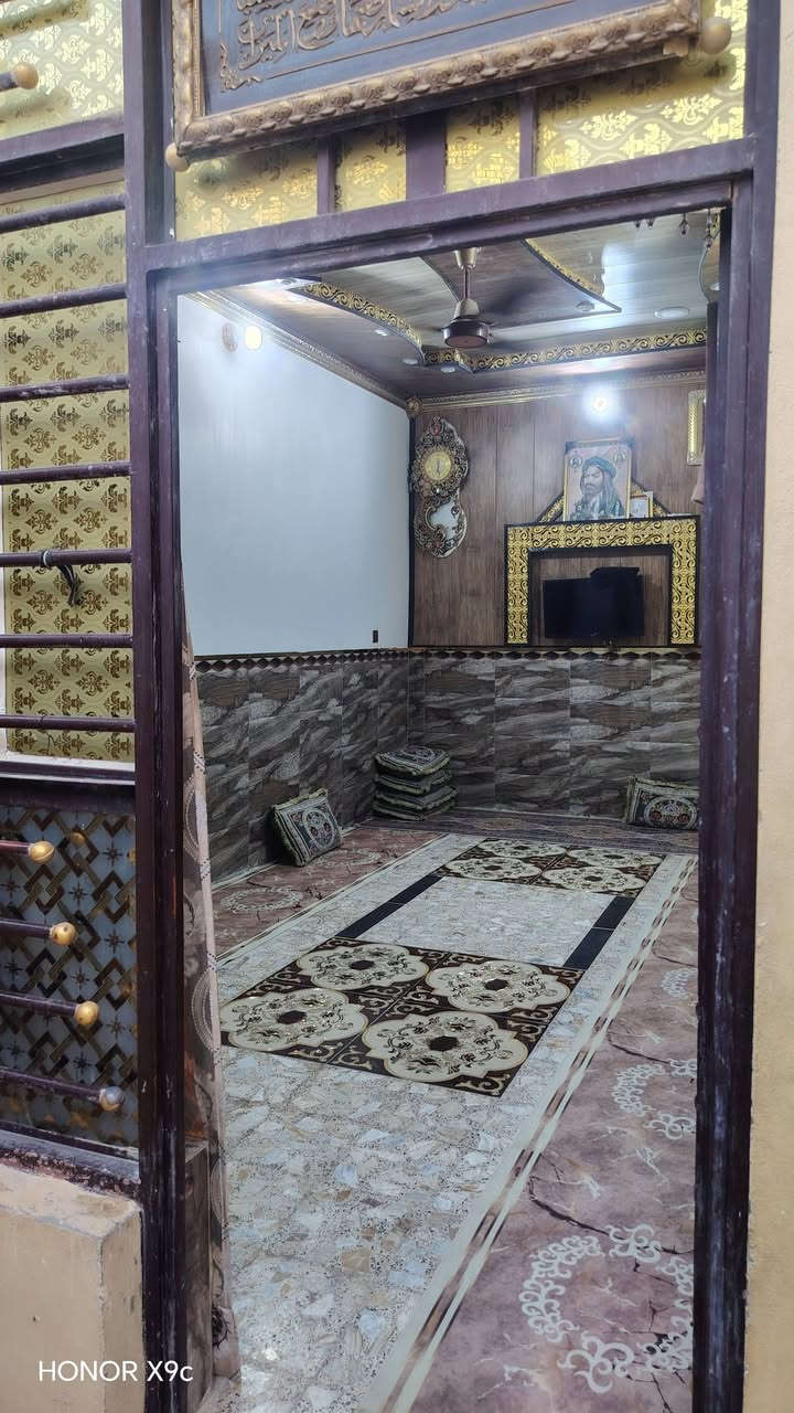 السلام عليكم بيت للبيع 100 متر طابقين بحي ندى شارع 60 بنيان درجه اولى مال جناي السعر 105 مع المجال البيت مطلوب 16 مليون للمصرف فقط البيت سند باسم راعيه وكيف المشتري تريد انت تسدد للمصرف او هو يسددها الاستفسار على هذا الرقم ***********

نص مكتوب في الصور:
- HONOR X9c