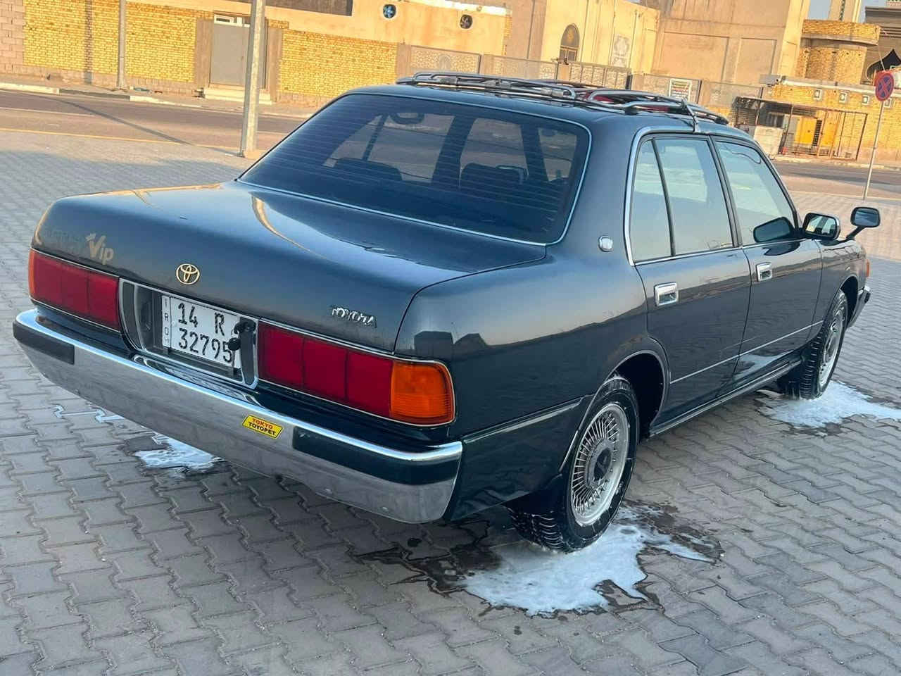 السلام عليكم
أرنب #كراون ديلوكس 
#موديل 2000
محرك وانجي ناعم 
#مكفول گص ونقل وحادث 
#تحويل مباشر #سنويه هزه جديده 
تبريد حداده كله كامله 
#المكان البصره 
#السعر 93
***********
بيع فقط  ما اراوس
