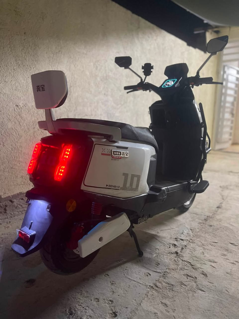 دراجه صاعقه شحن للبيع
السعر 900 وبيهة مجال 

سرعة 85

4 سرع 

6 بطاريات  مسطره  

نظام سرقه 

لايت عالي ناصي 

دبل اشاره

مثبت سرعه 

نظام الرجوع الى الخلف البك 

دسك امامي خلفي 

نظام TCS 

السعر 900 الف وبيهة مجال قليل مكاني بغداد البياع الرقم *********** يوجد واتساب

