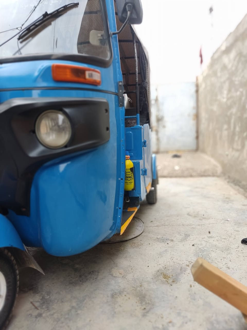 مسجلة ٢٣ • مكفولة • عدة