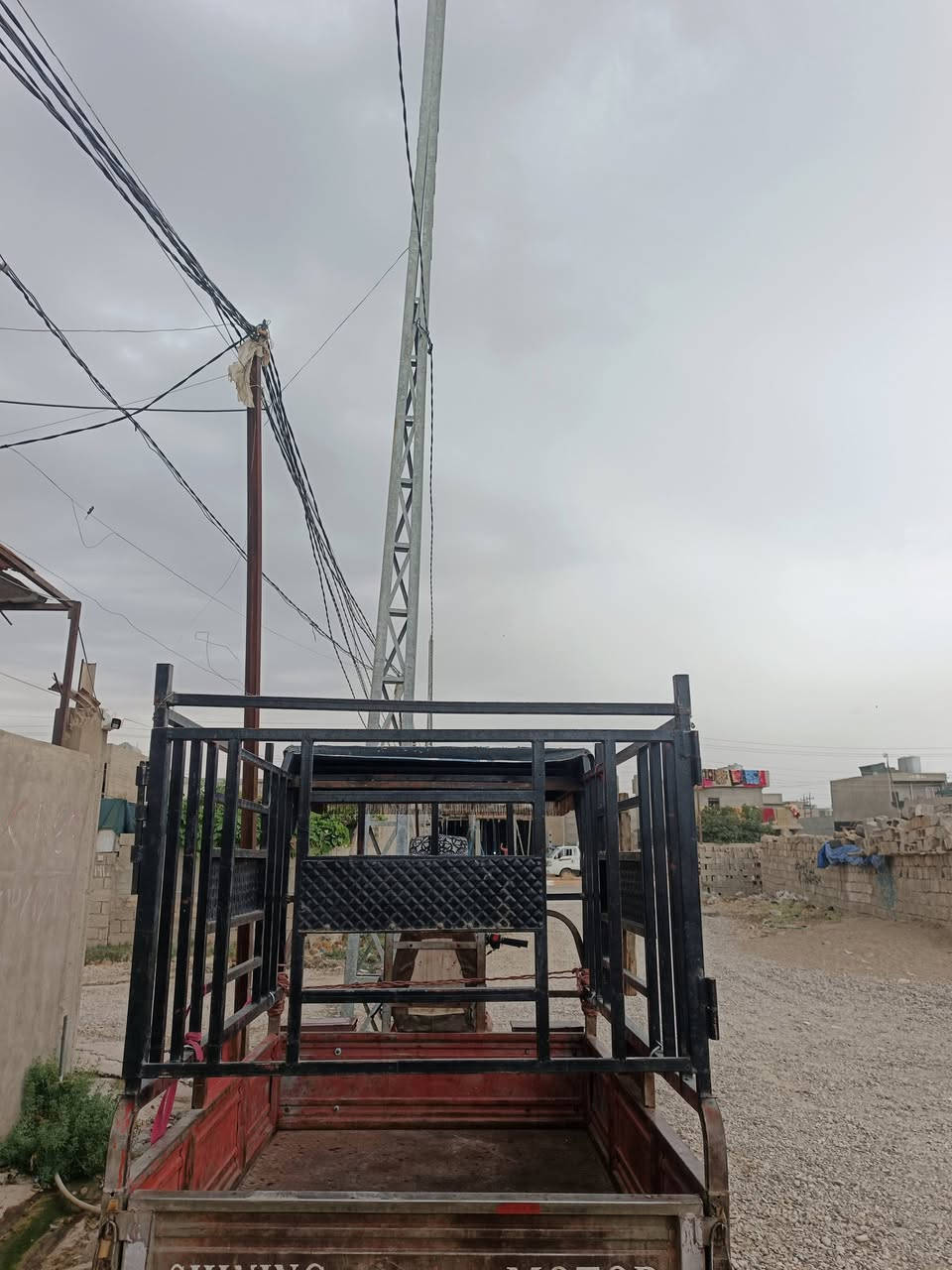 جنج • مجال قليل • تفاصيل