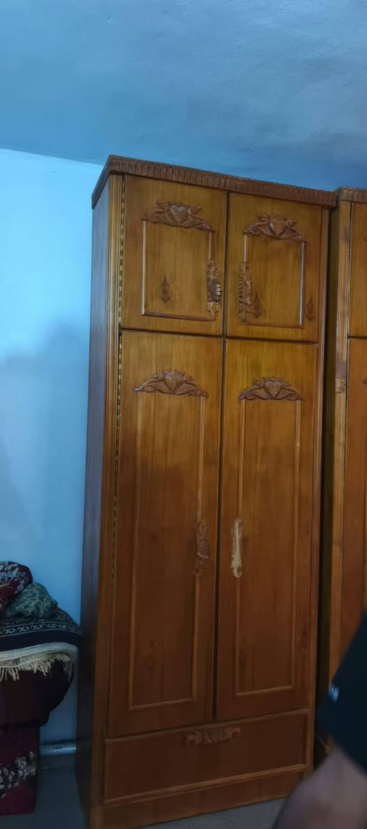 السلام وعليكم ورحمة الله وبركاتة عندي هاي الغرفة لالبيع السعر 750 وهاذا رقم صحبه  ***********وتعملو معو 🦋🌗💫
