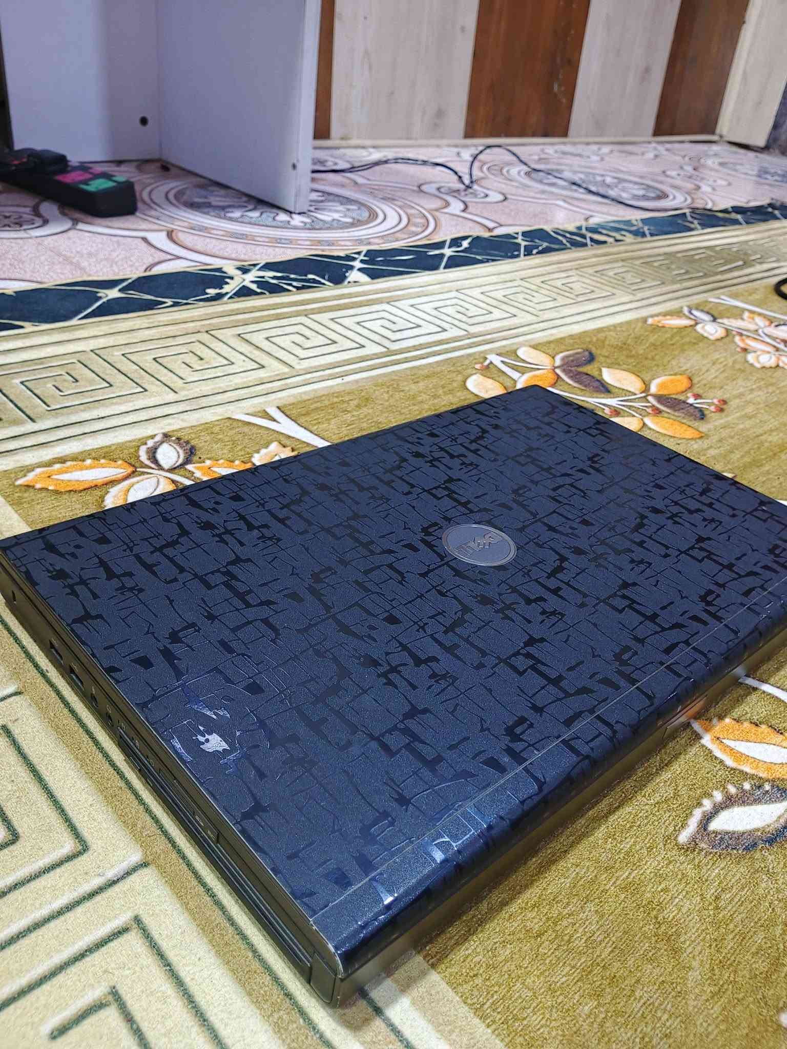 لابتوب M6800
يفيد للدراسه والالعاب الخفيفه مواصفاته موجوده بالصور 
مشتري قبل شهر ب 370 الف 
سبب البيع محتاج
السعر 290 الف مستعجل على البيع 
البصرة - الكرمه
***********
