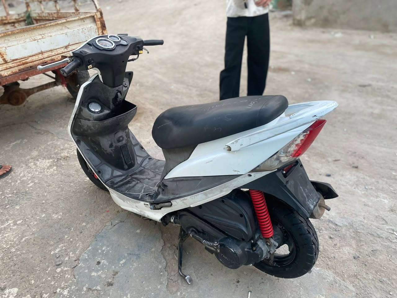 دراجه كامكو لبيع شكل الماكس ياباني 500 وبيها مجال بزبير جاهزه كهربايات شغاله مكينتها حلوه وناعمه ***********
