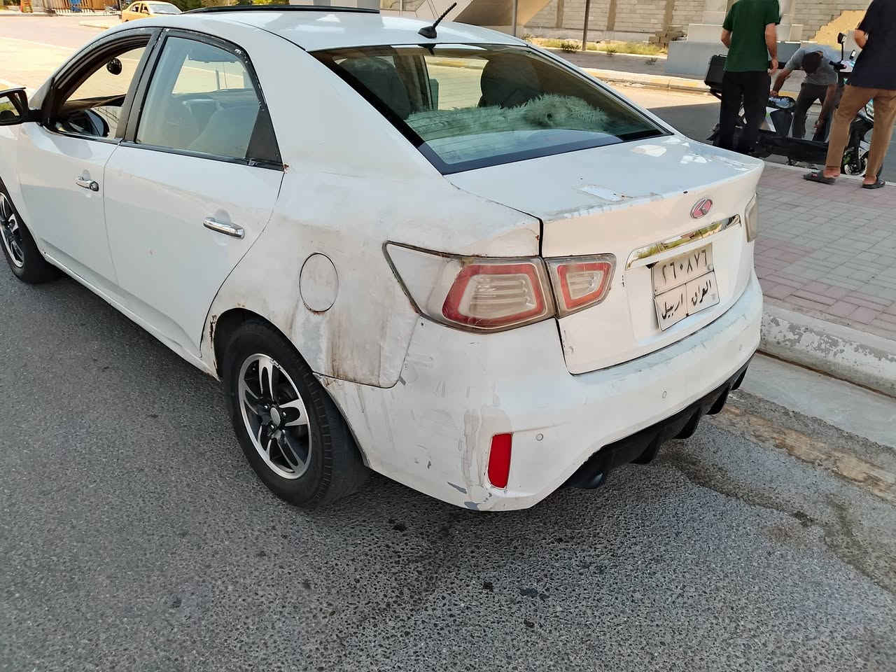 سلام عليكم كيه سيراتو موديل 12,السياره بيه ضربت طيز كير محرك خير من الله سنويه نافذه صار 4سنوات السعر 63وبيه مجال مكاني فلوجه رقمي ***********
