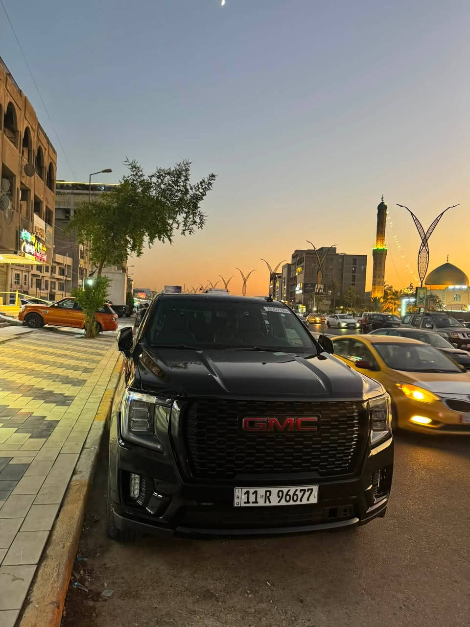 جيمسي يوكن 2021
رقم بغداد مميز فول مواصفات 
ماشيه 120الف دخول جديد بكتاب 
بونراما خمس كامرات محيطيه داخل جلد لونين 
كشن هزاز رادارات جميع الجهات كروسات سرعه 
كشنات كهرباء الامامي والخلفي السياره خمس بصمات 
داتا شو مري شفط وبعد هند بريك بصمه 
المحرك المرغوب 5300  / 8سلندر 
جميع الايرباكت سليمه بدون دواخل 
حادث تبديل بنيد فقط 
اجة من امريكا بيه صبغ الصفحتين فقط الصندوگ مابيه 
ابيعه مصبوغ حزام عدى الجنطه بدون دواخل 
السعر 340 ورقه وبيه مجال بسيط 
مكان السياره بغداد زيونه
***********   م واتساب
