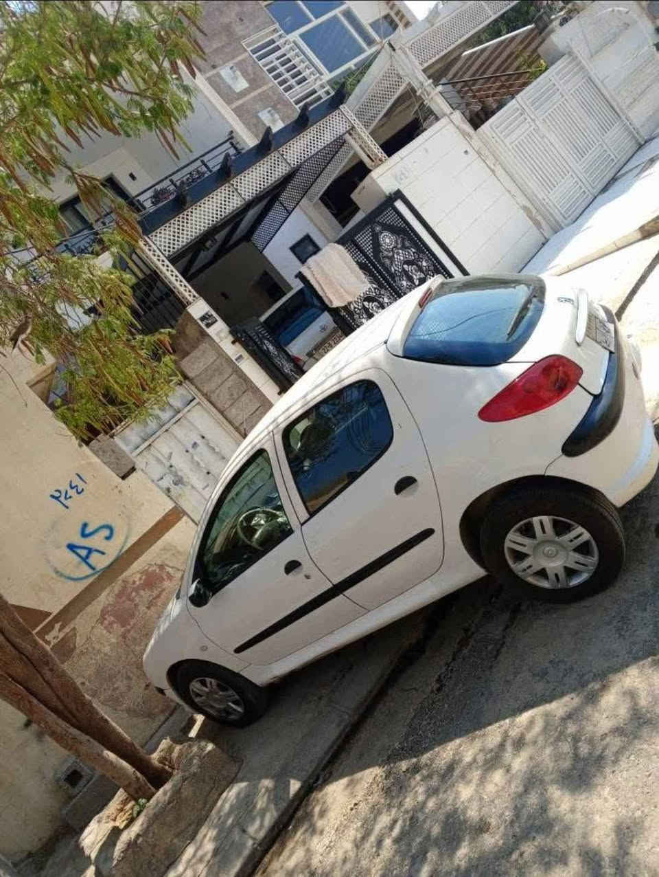 بیجۆ  فەڕەنسی   مۆدێل  2009    گێڕومکینە بەشەرت   بەناوکردن وغرامە  بەشەرت    لێدراوی نیە     سعری  46  گەلا    ***********      *********** السليمانية, العراق
