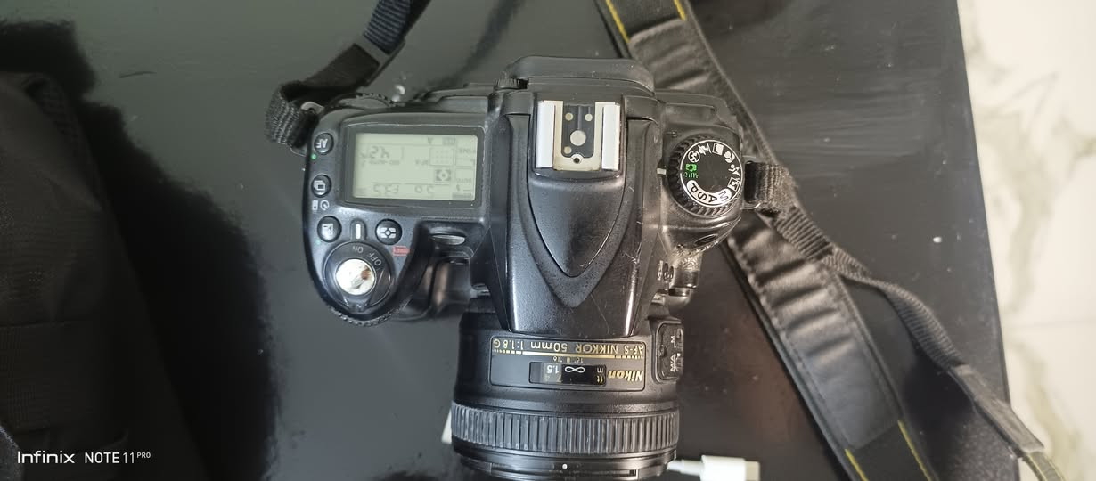 نيكون D90 • عدسة ٥٠مم • فتحة ١٫٨