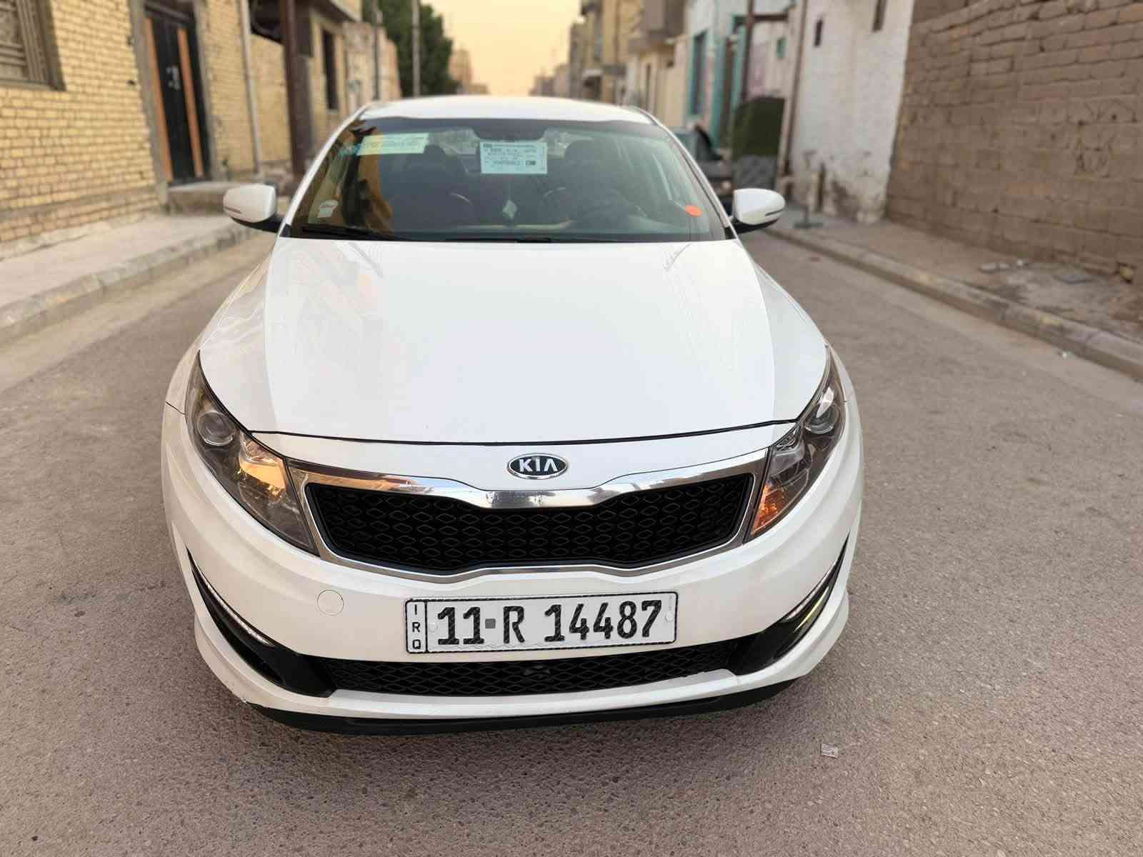 السلام عليكم كيا أوبتما وارد كوري موديل ٢٠١٣ رقم بغداد دولي بسم ولد بل الناصرية كفاله عامه ضربه وصبغ وتبديل وفتح شرط الفص سياره جديده وجاهز كير ومكينه وحداديه وتبريد تدفىه أربع تايرات جديدات مواصفات شاشه وكامراتحكم استيرن حساس خلفي أشاره بلمري مرايات شفط لد امامي وخلفي بلاجكتور تبريد خلفي ٥ ويل كب بلاد لايت زنون مكينه ٢٠٠٠ شرط الفحص سياره بل العافيه عل الياخذه دواخل جدد ترايه كلش حلو السعر ١١٥مكان السياره الناصرية التصال ***********
