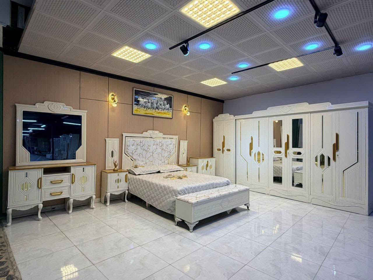 غرف نوم عراقية 🇮🇶😍  واتساب***********
 هالموديلات الاقتصادية والعملية بأسعار صدمة وتخفيضات حقيقية ولفترة محدودة جداً! 💸📉#أثاث_العراق #اللمسة_الذهبية #غرف_نوم_عراقية#اثاث
