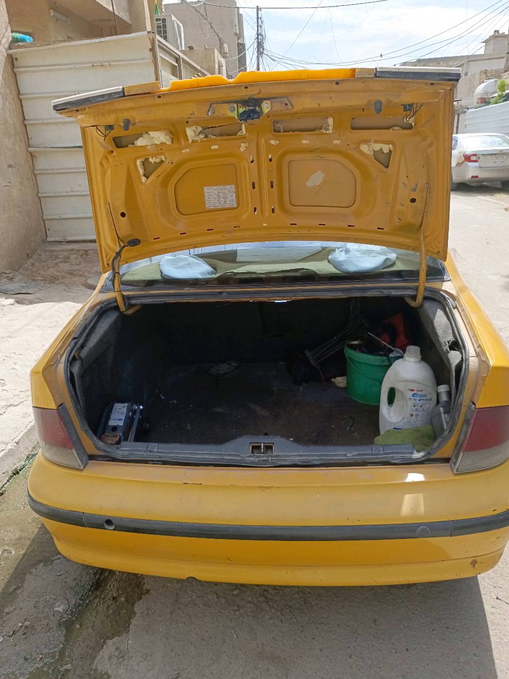 سمند ٢٠١٢ بحالة ممتازة حدادة صدر جديد تخم تايرات كومهو ياباني تبريد ماشاء الله حماوة ربع واقل طخة بسيطة من الچاملغ الايمن سنوية ٢٠٢٧  وخير من الله والسعر ٣٢ ورقة تحويل مباشر سنوية باسمي اسكن بغداد