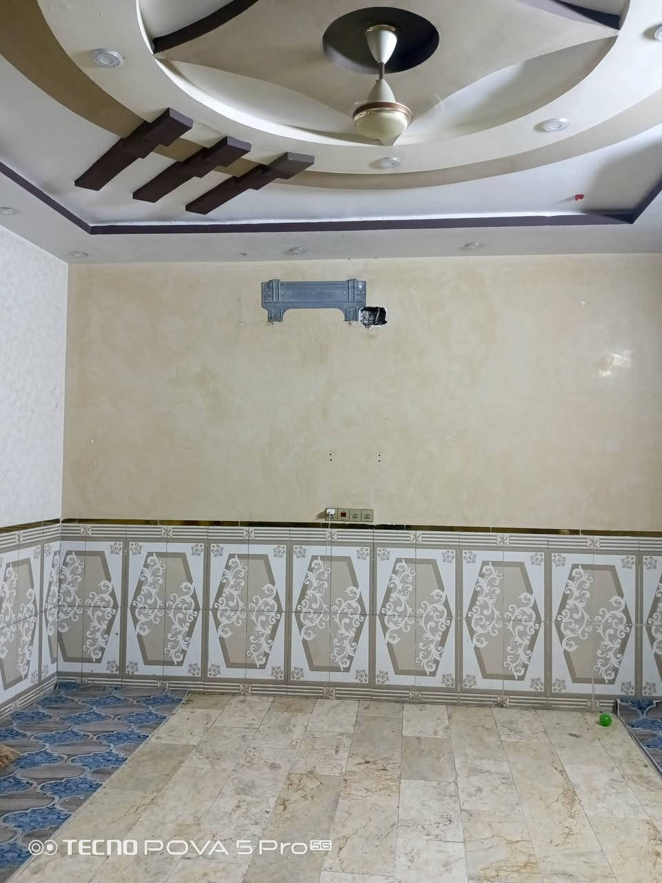 شارع عشرين • ٢٠٠م • طابو