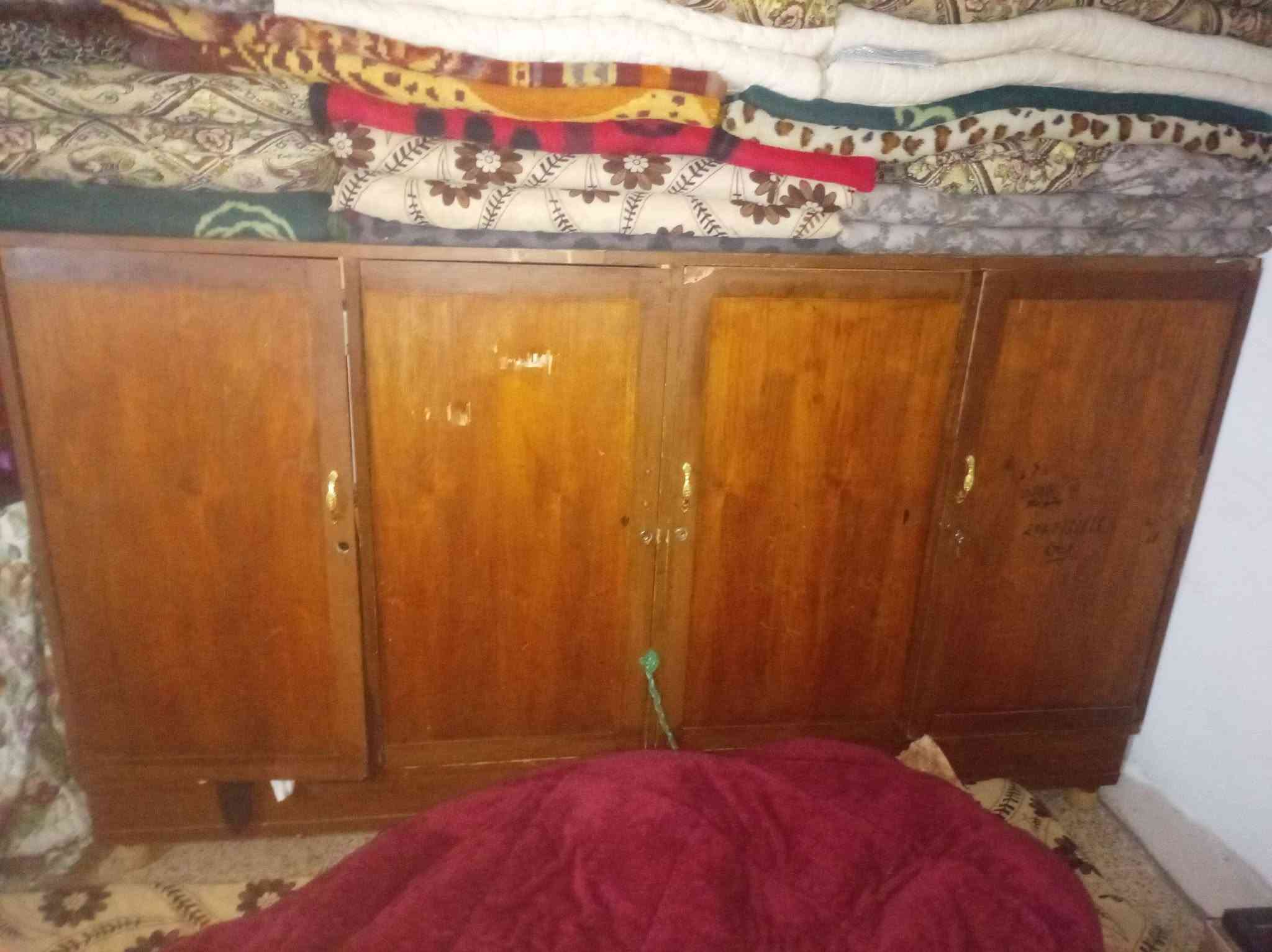 ديوان • مناميه • قنصار