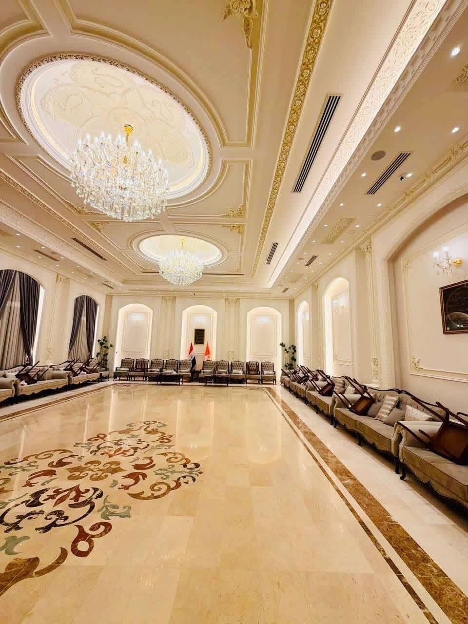 ✨ مو بس ديكور… نخلي المكان يحچي عن ذوقك.

إذا تحب بيتك يكون مختلف، وتدور على تصميم يجمع الفخامة، الترتيب، والذوق العصري، فـ مؤسسة الفهد للأصباغ والديكور جاهزة تحققلك اللي ببالك. 🏠✨
🎨 ديكورات مودرن وكلاسيك
🖌️ أصباغ داخلية وخارجية
🏡 تشطيبات ولمسات جمالية
✨ تنفيذ بإتقان وجودة عالية
👷 كادر متخصص ومتابعة من البداية للنهاية
من أول فكرة إلى آخر تفصيلة… نخلي كل زاوية ببيتك إلها طابعها الخاص.
مؤسسة الفهد للأصباغ والديكور
🤎 ذوقك نرتبه… وفكرتك ننفذها.

📞 ***********
📞 ***********

