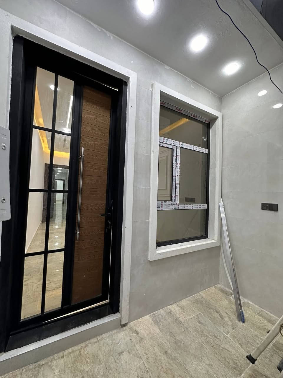 مشتملات للبيع العدد ٢
مساحة المشتمل ٧٢ متر 
بناء حديث تسليم مفتاح
الموقع 📍الشعب حي التجار مقابيل جامعه الامام الكاظم موقع ممتاز
يحتوي على #استقبال #مطبخ #٣غرف #خدمات
للأستفسار آكثر الأتصال على الأرقآم 
***********
الأخوين للوساطة العقارية

