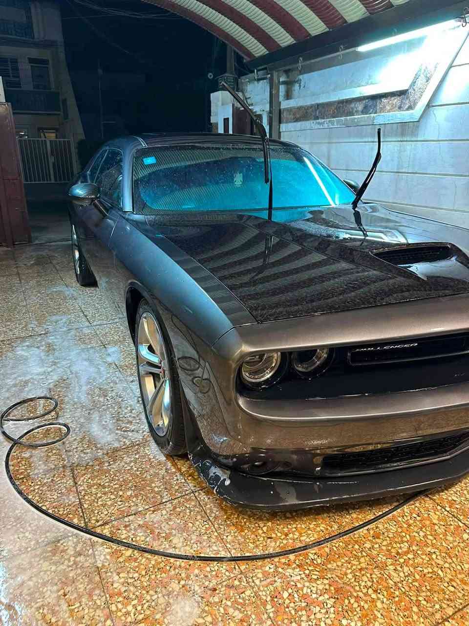 Dodge Challenger GT Plus 2022 🖤🔥
• محرك 3.6L V6
• قوة وأداء مميز
• فول  1/1
• كير أوتوماتيك 8 سرعات
• شاشة لمس Uconnect
• مقاعد كنتاره كهربائية
• تدفئة وتبريد المقاعد
• فتحة سقف
• نظام صوت Alpine
• كاميرا خلفية
• حساسات أمامية وخلفية
• تشغيل بصمة ودخول ذكي
• رادار جانبي
• إضاءة LED أمامية وخلفية
• مرايا قابلة للطي
• مثبت سرعة Cruise Control
• أوضاع قيادة متعددة
• تكييف ثنائي المناطق
• وسائد هوائية متعددة

ماشيه 20,000 الف ميل 

السعر :- ٢٤٠ ورقه وبيه مجال 

•  مكان السياره / بغداد / المنصور 

***********
