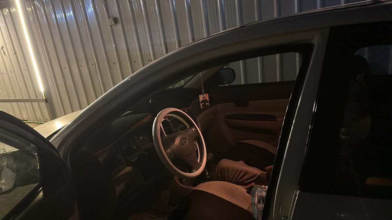 السلام عليكم اكسنت مديل 11 خليجي رقم أربيل بيه صبغ فقط بنيد بدون ضربه السياره محرك كير خير من الله سياره نضيفه السعر 85 وبيه مجال العنوان بغداد الشعب السريدات رقم صاحب السياره ***********
