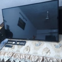 بلازمة من شركة LGOLED استعمل فترة قصيرة جداً  المواصفات  1- ضد الكسر 2...