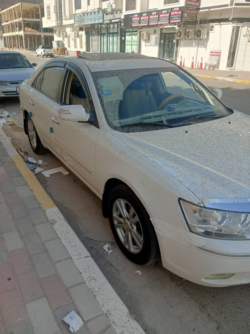 للبيع سوناتا موديل 10 خليجي مكفول ملاحظه شي بصيط محرك دوش 2400مكان السيارة الانبار رقم الهاتف ***********
