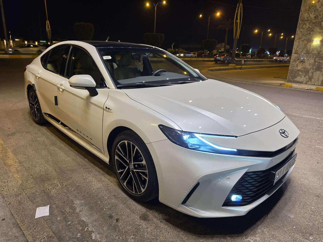 كامري 2025 هايبرد عبد اللطيف مكفوله كفاله عامه
مكانه الانبار فلوجه 
***********
***********
ياباني اصلي 
خليجي  فول 1/1
اعلى فئه
السياره جديده 
رقم بغداد الدولي بأسمي 
سعة المحرك 2.5L

فتحه 
برده خلفيه 
حساسات أمامية 
حساسات خلفية
لايت زينون 
 كشافات 
بنروما
 
ويل كب 18 
اريل نفكيتر 
مفتاح التشغيل بصمة 
شاشة كبيره مع كار بلي 
كاميرا دوارة
الانارة الداخلية LED
حركة مقعد السائق كهرباء 
مثبت السرعة Cruise
المودات والأوامر الصوتية
أوضاع القيادة  Drive Mode
المرآة الوسطية أوتو دم 
فحص أنظمة السيارة 
حساسات ضغط اطارات 
قطعتين تبريد
السعر 273 وبيه مجال
