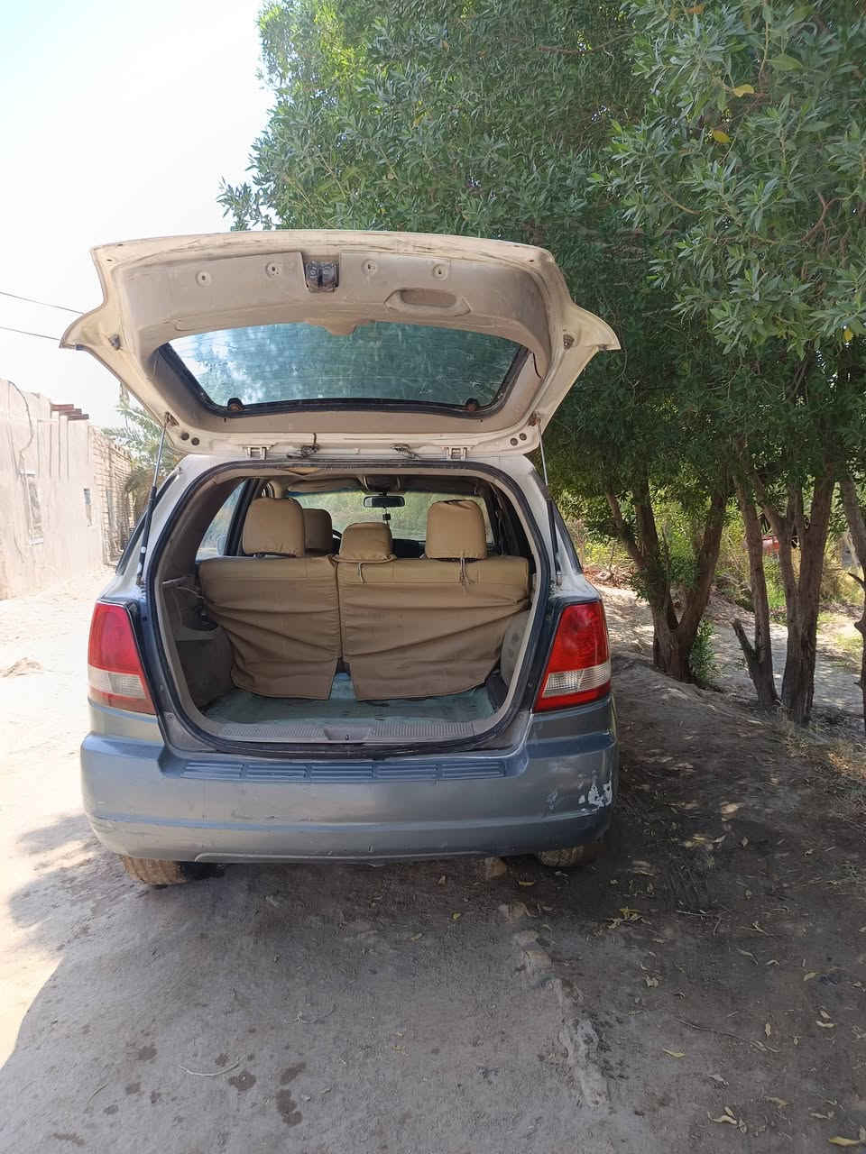 السلام عليكم
سورنتو مزاد وزارة الداخلية 
محور 3000
سيارة جاهزة 
الناصرية قرب الطاقة الكهربائية 
سعر 52
رقم الهاتف 
***********
