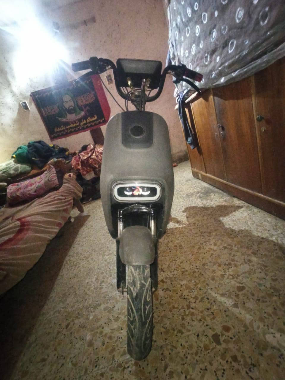 البيع دراجه شحن عوزها بس عقل عندي عقل 500V مو مالتها بس يشغلها بس مو الكفاءة صحيحه العقل مالتها 800V عوزها ضفيرها ملحقات بسيطه جدا قيم واخذ دراجه جديده ملف جديد وحلو سريعا العنوان بغداد منطقه المشتل***********
