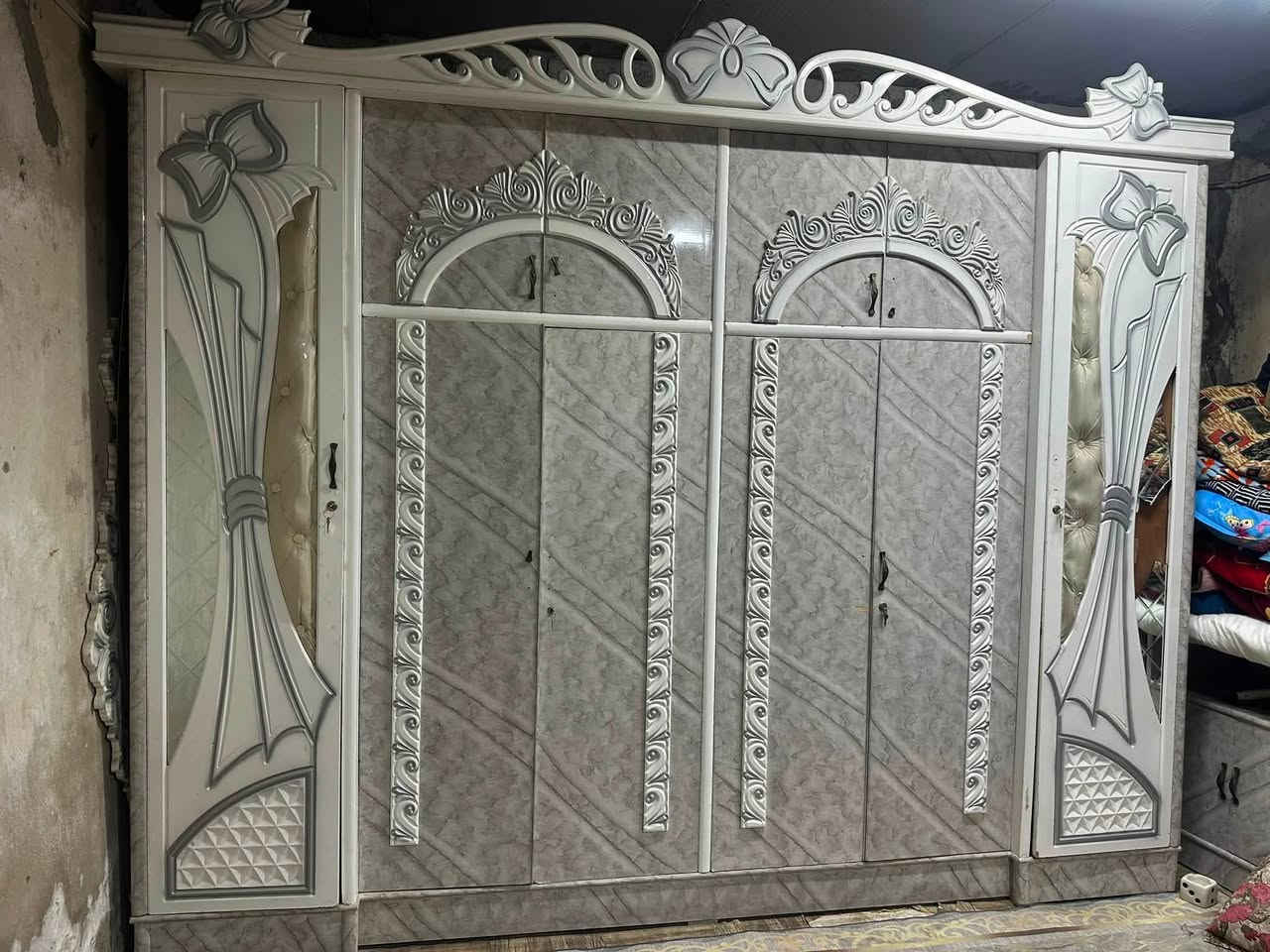 للبيع غرفه مستعمله  العنوان بصره ابو الخصيب حمدان الستفسار ***********
