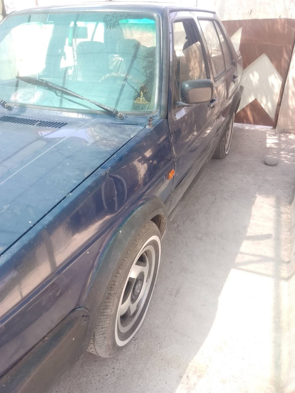 السلام عليكم سياره جيتا موديل 91محرك 0، 8رقم مسطره بسمي شرط الوكاله والتحويل السعر 30بيها مجال ***********
