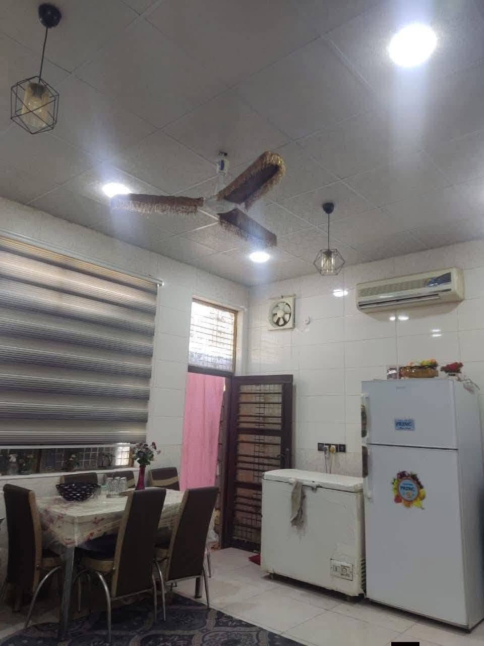 🏠✨ للإيجار – بيت 200م✨🏠 

بناء نظيف جدا 

الموقع / سياحي الفرات مجمع توحيد السكني

📍 المواصفات:

🛋️ استقبال 
🏢 صالة 
🛏️ غرف عدد 2
🚿 مجموعة صحيات متكاملة
🍽️ مطبخ حار وبارد 
🌤️ 
💼 طارمة

📞 للاستفسار: ***********
