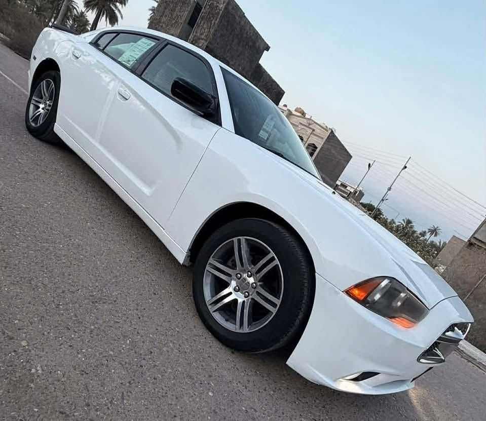 جارجر 14مكصوص جنطه خليجي عداد سرعه 260 محرك 3600كير طياره متومه شرط الحاسبه انكليزي محرك وكير كارتون ماشيه 110الف صدر طبه جديد تبريد ثلج تخم تاير ترايك 200السياره جاهزه السعر 67وبيها مجال ***********

