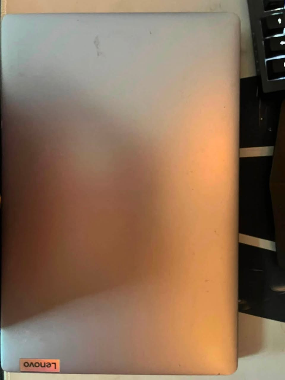 💻 Lenovo IdeaPad Slim 3 – Core i5 الجيل 12
* المعالج: Intel Core i5-12450H
* الجيل: 12th Gen
* الأنوية: 8 Cores
* Threads: 12 Threads
* التردد: يصل إلى 4.4GHz
* كرت الشاشة: Intel UHD Graphics مدمج
* الشاشة: 15.6” Full HD
* الدقة: 1920×1080
* الرام: 8
* التخزين: 512GB
* النظام: Windows 11
* المنافذ: USB-C، USB-A، HDMI، 3.5mm حسب الإصدار
* الاستخدام: ممتاز للدراسة، العمل، البرمجة، التصفح والأعمال المكتبية، ومناسب للألعاب الخفيفة السعر 550 الف مكاني بغداد الكرادة ***********
