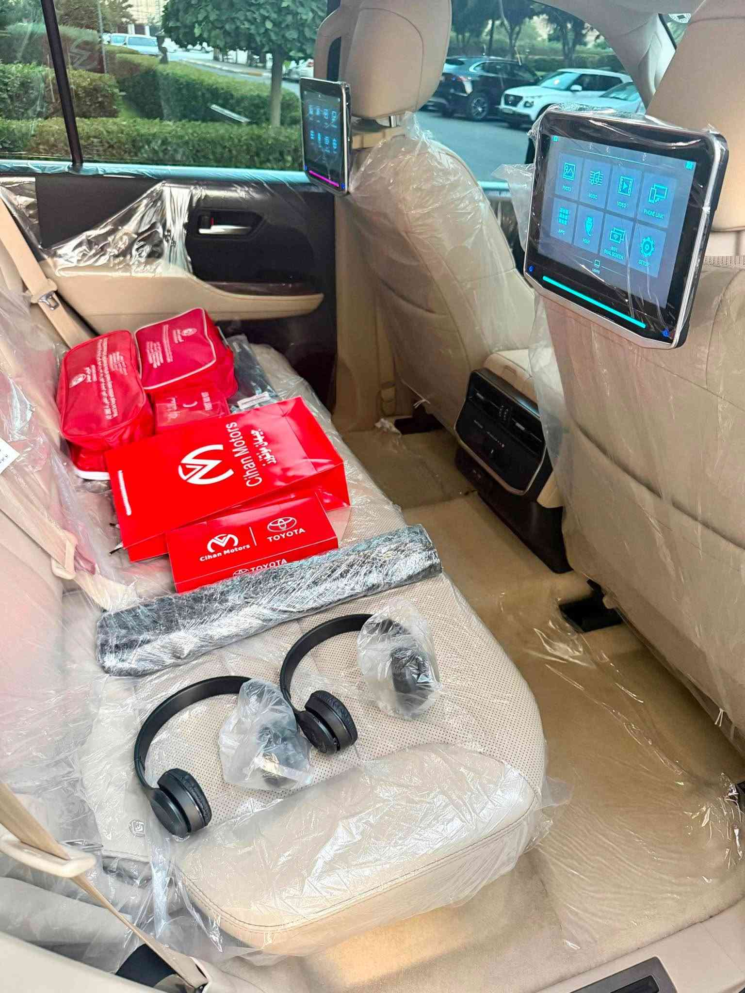 TOYOTA Land cruiser 2024 Limetd
‏48,000 KM📦
🔻ارخص سعر بكل العراق  سعر  668$
        GX.R  ليمتدت
*********** ☎️
‏‎سنة ال‎ضمان شركة SAS
كل غراض بلادي موجود
٥ كاميرا 
ماشييه 48 الف  كم 
‏‎المواصفات :
- محرك 6
‏‎- فتحة سقف ( سلايد ) 
-٣ شاشات 
- شاشات ترفيه خلفية
‏‎- مقاعد جلد 
‏‎- مقاعد كهربائية 
- مقاعد امامية تبريد 
- ⁠تبريد وتدفئة امامي خلفي 
‏‎- بصمة الابواب 
‏‎- صندوق كهربائي
‏‎- مصابيح LED و زينون
-7 راكب 
-شحن واير ليس 
-حساس امامي خلفي 
‏‎- حجم العجلات 20 inch 
مكفول كفاله عام كلشي مابيها بل باكيت

مكفولة كفالة عامة من الدعامية إلى الدعامية
‏‎ بدون صبخ .بدون بارد  ،بدون رصعات ،بدون حتى شخط
‏‎دعاميات هم بدون صبغ ،رمل مابي ،لحية بدون صبخ ..بقية كلها بشرط

محرك كير بشرط مامفتوح
‏‎سيارة حيل نظيفة كلشي عل بلاد لوك
‏‎سنوية زنكة كلشي جديد مدفوع لـ2030
‎‏‎باسمي السنوية بشرط تحويل و خرامة 
‏‎سيارة مابيـها دينار مصرف كامل من كل نواحي
رقم شيمالي 

نفسي يوم /تحويل و وكالة حاظر 
مكانك /داخل سليماني
☎️*********** السليمانية, العراق
