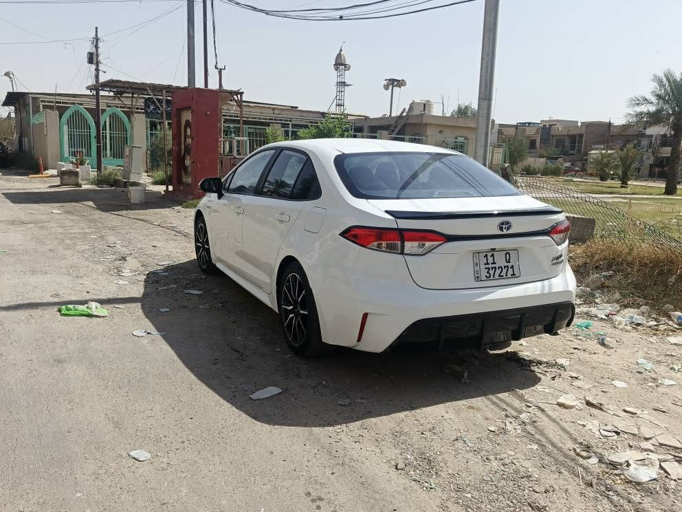 كورلا 24 هايبرد فئة اس s رقم بغداد باسمي شرط تحويل ثاني يوم هزة وسنوية ورقم كله جديد مكفولة من الصبغ بيهه بارد بالبابتين مال السائق والخلفي اثر طخة دراجة ورجعته بارد سيارة فول فتحة سلايد بصمة وكشنات جلد أسود وكشن كهرباء ورادار وتحديد مساروكاميرا ولدات امامي وخلفي ويل 17  سيارة نظيفة ماشية 43 مكاني بغداد حي الجهاد الاتصال على الرقم *********** السعر 150 ورقه بغداد, العراق

