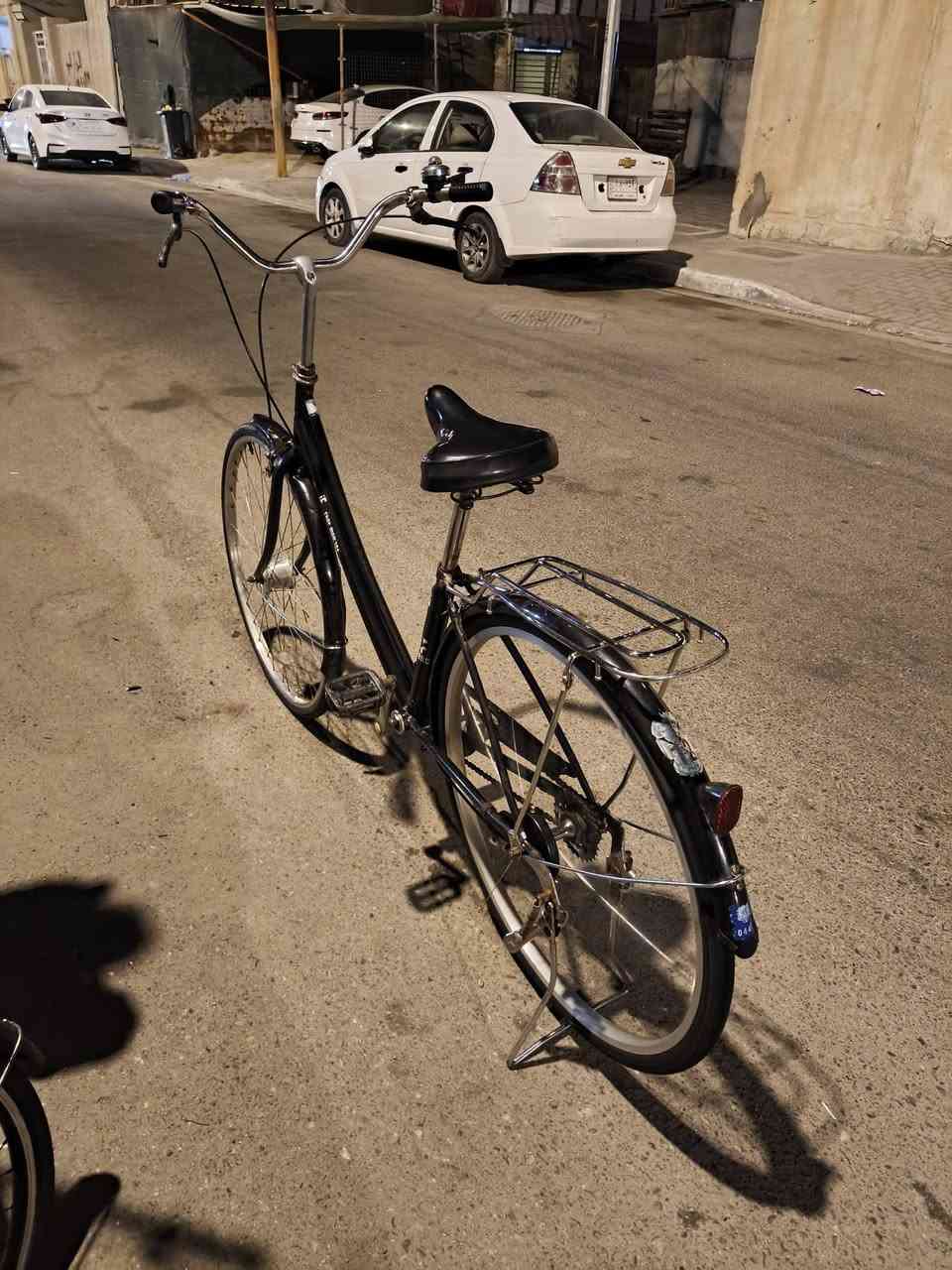 البصره القبله حي الجامعه /للبيع باله نضيف السعر 120 بي مجال للطيبين خاص مفتوح رقمي***********
